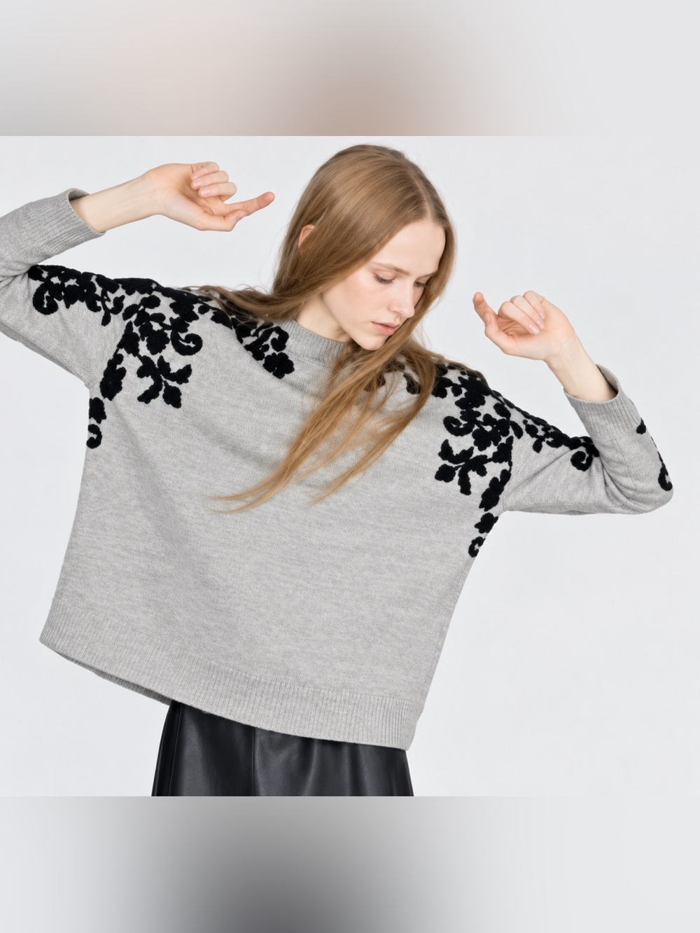 Zara women's long sleeves sweatshirt grey & black floral velvet detail Size L